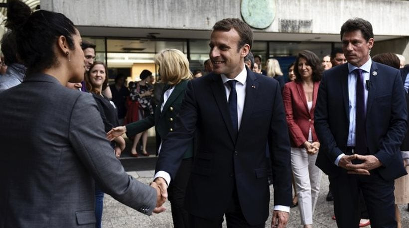 Μόνο το 36% των Γάλλων δηλώνουν ικανοποιημένοι από τη δράση του Μακρόν